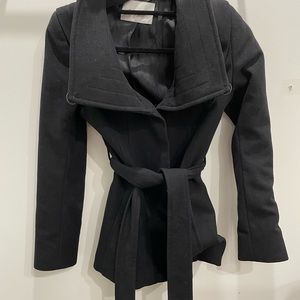 Aritzia CONNER coat short